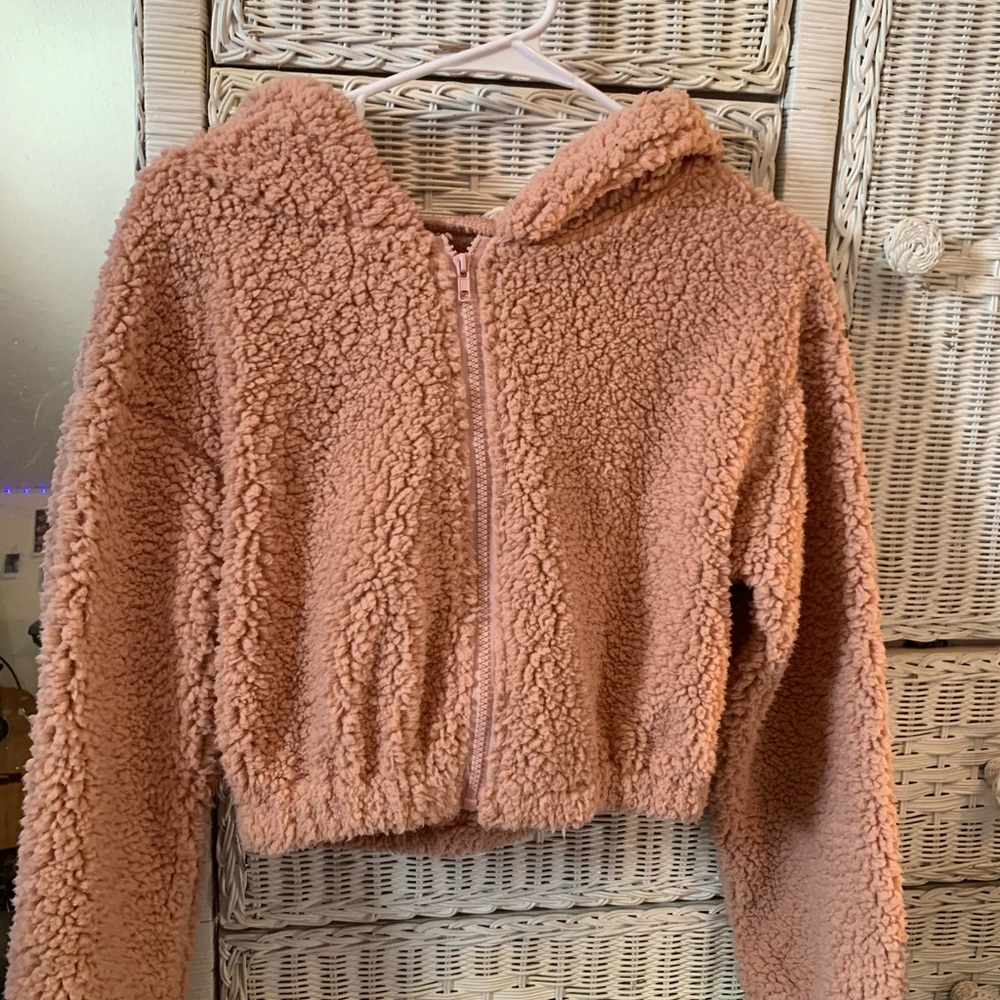 SHEIN light pink faux fur cropped jacket - S